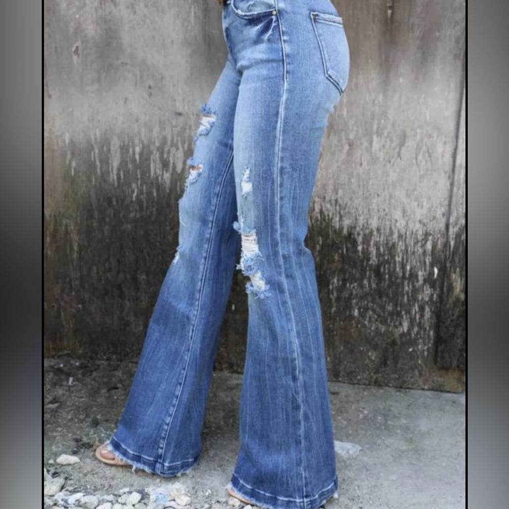 Women’s Flamingo Flare Jeans